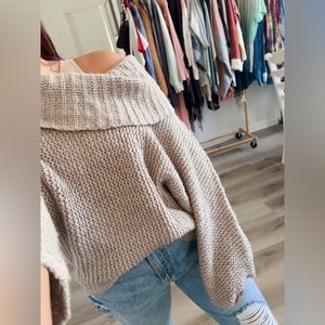 20- LOFT CHUNKY COWL NECK SWEATER